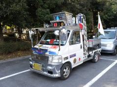 Декотора - сумасшедший тюнинг японских грузовиков